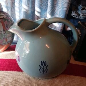 Vintage Cronin/Cameron USA Pottery Blue Tulip Ball Pitcher With Ice Lip